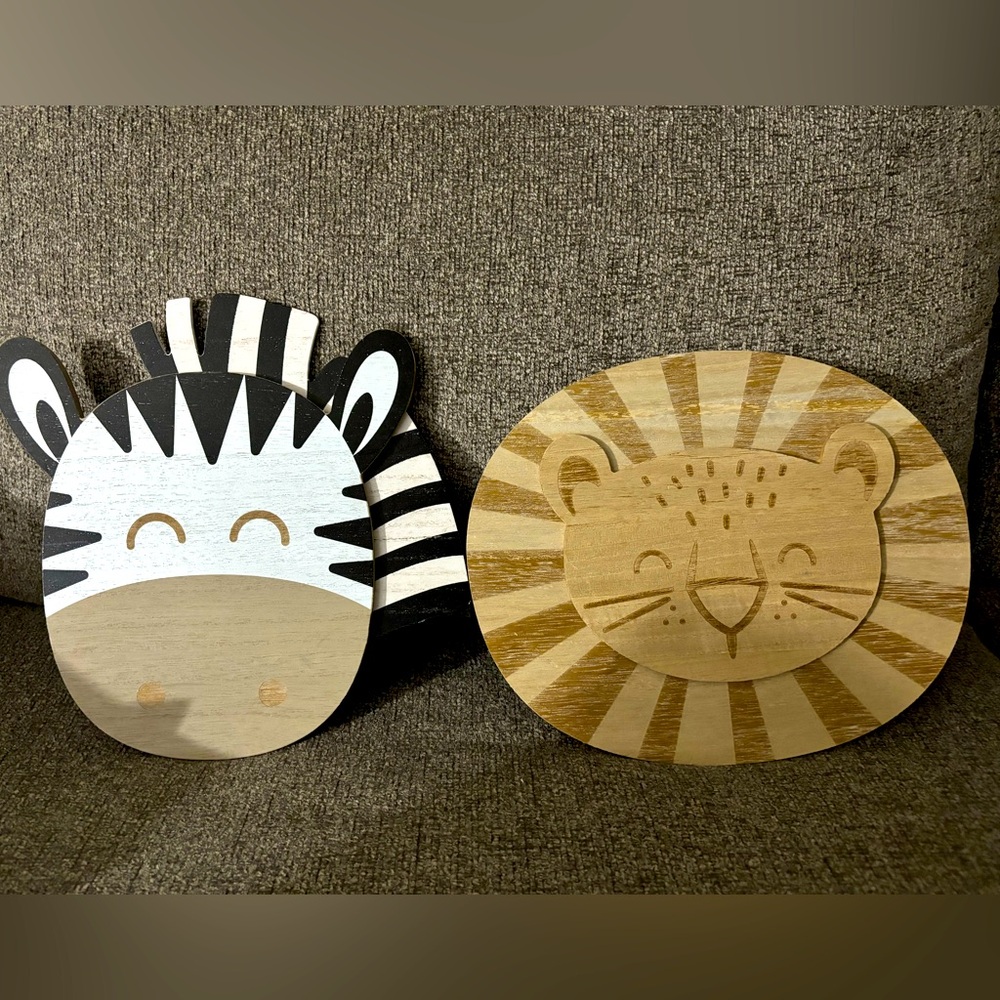 Animal wooden wall decor